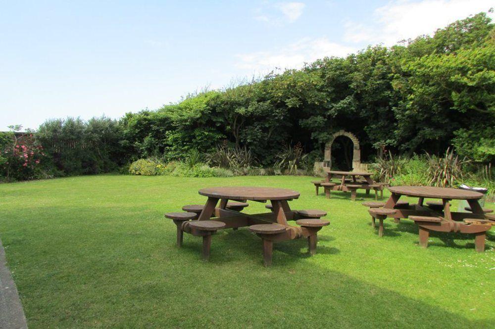 Leasowe Castle Hotel Moreton  Bagian luar foto