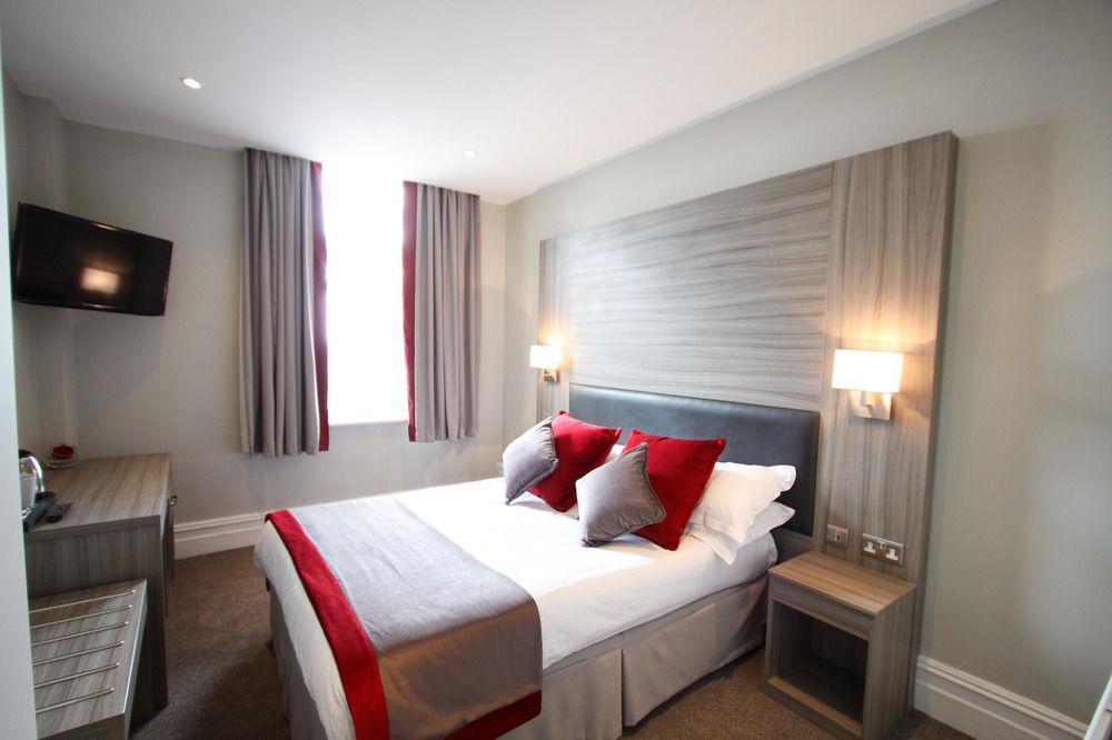 Leasowe Castle Hotel Moreton  Bagian luar foto