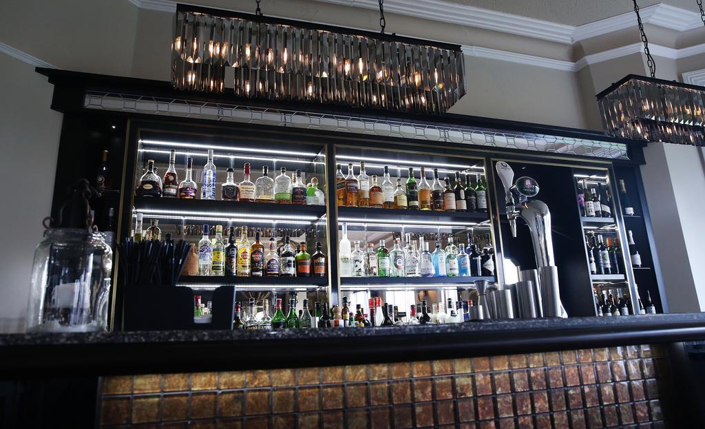 Leasowe Castle Hotel Moreton  Bagian luar foto