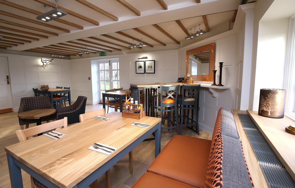 Leasowe Castle Hotel Moreton  Bagian luar foto
