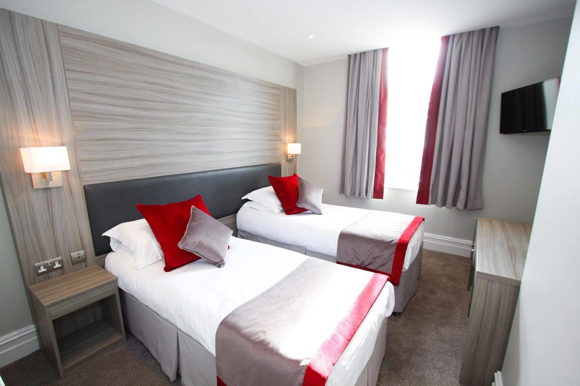 Leasowe Castle Hotel Moreton  Bagian luar foto